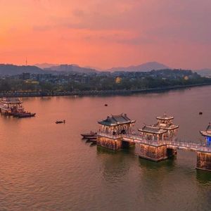 国产精品亚洲一区二区无码四虎
